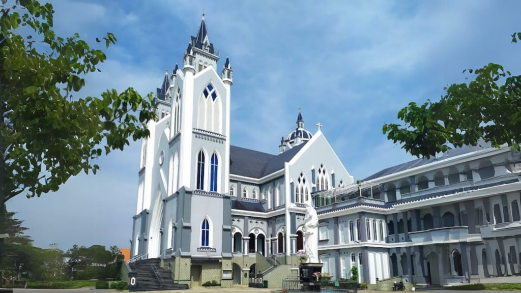 Nhà Thờ Dương Đông ở Phú Quốc: Giờ Làm Lễ và Những Thông Tin Bạn Nên Biết